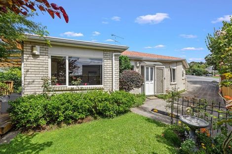 Photo of property in 2/41 Rishworth Avenue, Stanmore Bay, Whangaparaoa, 0932