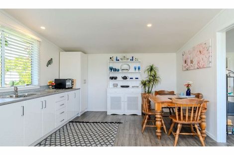 Photo of property in 17 Pickmere Lane, Kerikeri, 0230