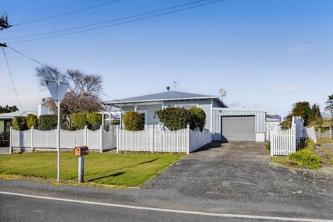 Photo of property in 2 Hurworth Road, Hurworth, New Plymouth, 4371