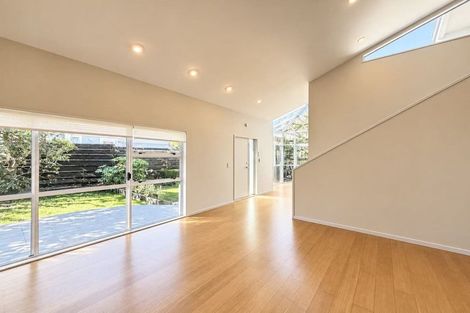 Photo of property in 13a King Richard Place, Browns Bay, Auckland, 0630