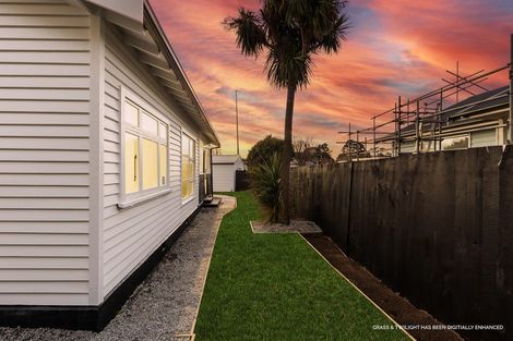 Photo of property in 186 Wainoni Road, Avondale, Christchurch, 8061