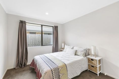 Photo of property in 1 The Palms, Rototuna, Hamilton, 3210