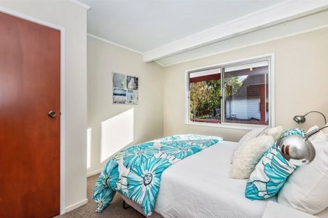 Photo of property in 81 John Downs Drive, Browns Bay, Auckland, 0630
