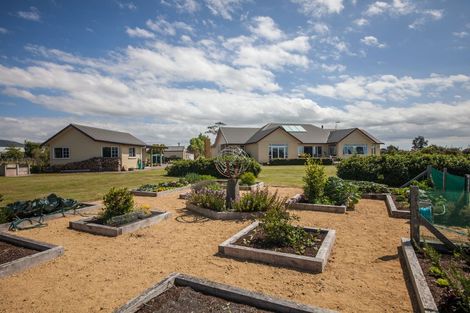 Photo of property in 86 Currins Road, Linton, Palmerston North, 4472