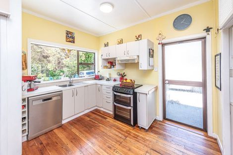 Photo of property in 28 Shakespeare Road, Bastia Hill, Whanganui, 4500