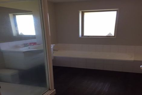 Photo of property in 2 Okuku Place, Hei Hei, Christchurch, 8042