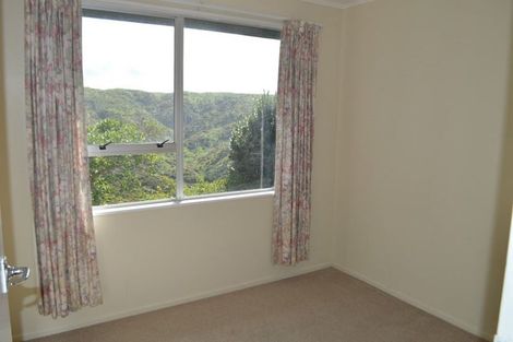 Photo of property in 146 Gloaming Hill, Titahi Bay, Porirua, 5022