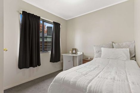 Photo of property in 8 Brough Place, St Andrews, Hamilton, 3200