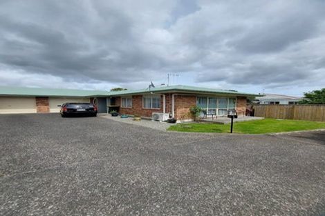 Photo of property in 42a Queenwood Road, Levin, 5510