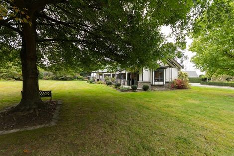 Photo of property in 44 Innerwell Lane, Ashhurst, Palmerston North, 4470