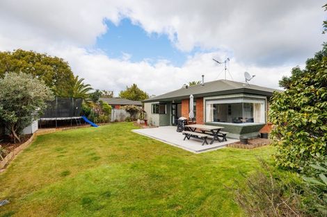 Photo of property in 127 Summerhill Drive, Fitzherbert, Palmerston North, 4410