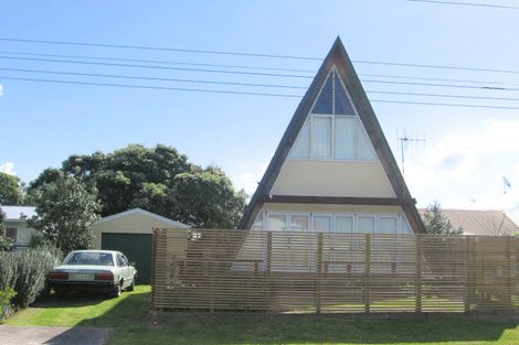 Photo of property in 329 Given Avenue, Whangamata, 3620