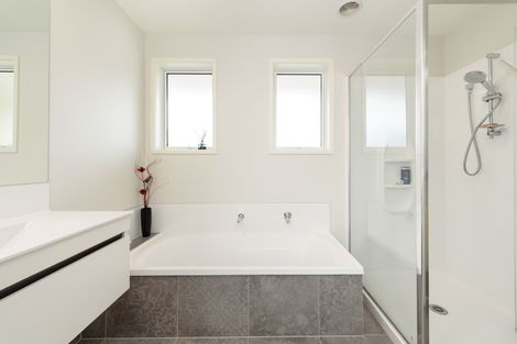 Photo of property in 4 Omapere Lane, Pyes Pa, Tauranga, 3112