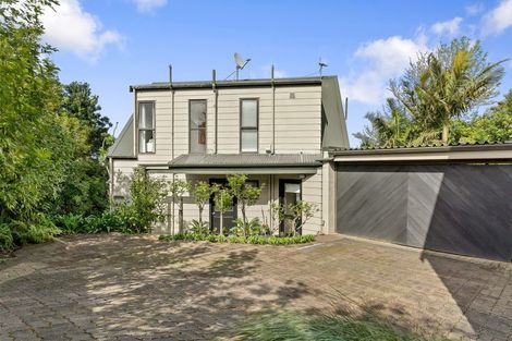 Photo of property in 2/3a Colenso Place, Mission Bay, Auckland, 1071