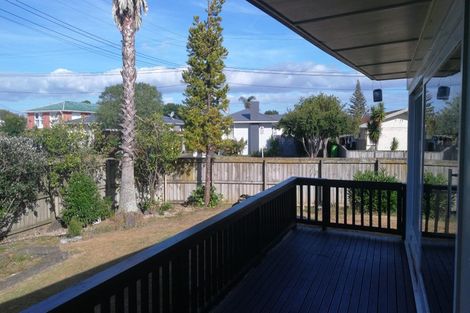 Photo of property in 2 Challinor Street, Pakuranga, Auckland, 2010