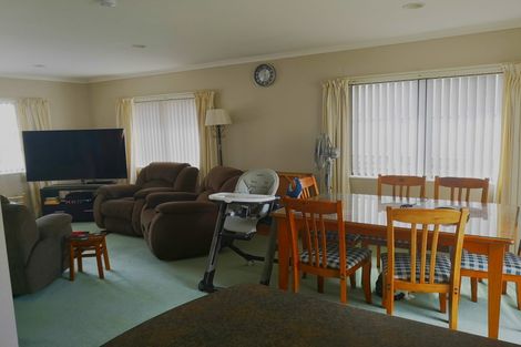 Photo of property in 19 Limerick Place, Dannemora, Auckland, 2016
