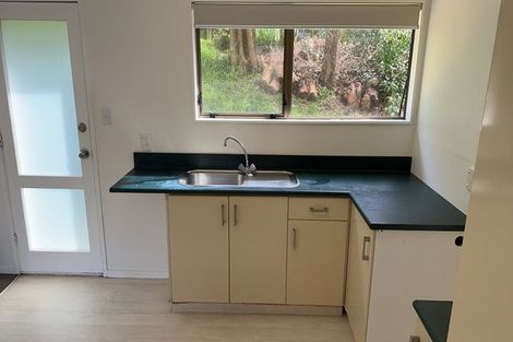 Photo of property in 12 Glenvale Place, Totara Vale, Auckland, 0629