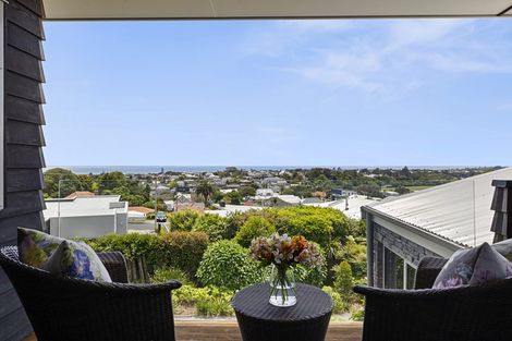 Photo of property in 11a Lismore Street, Strandon, New Plymouth, 4312