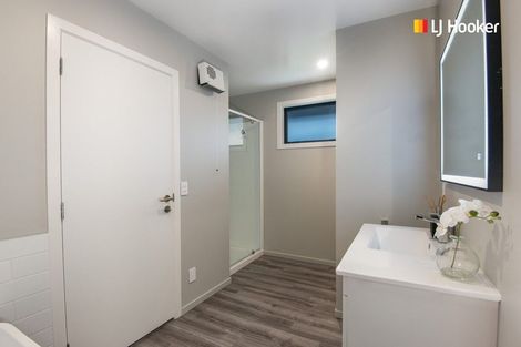 Photo of property in 17 Rodeo Place, Outram, 9019