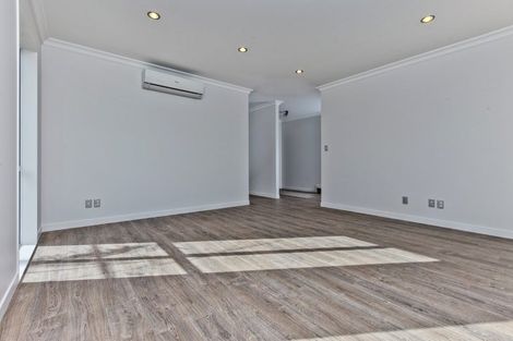 Photo of property in 10 Seafort Lane, Silverdale, 0932