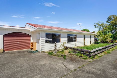 Photo of property in 34a Kanawa Street, Waikanae, 5036