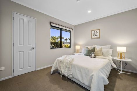 Photo of property in 62 Lough Bourne Drive, Pukekohe, 2120