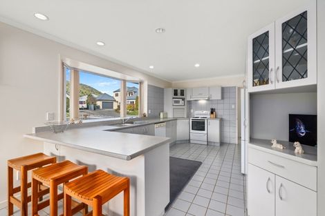 Photo of property in 28 Ranui Street, Waikawa, Picton, 7220