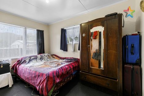 Photo of property in 33 Stockdale Street, Wainuiomata, Lower Hutt, 5014