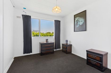 Photo of property in 5 Newbury Place, Waitara, 4320
