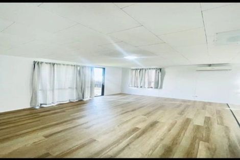 Photo of property in 34 Heathdale Crescent, Papakura, 2110