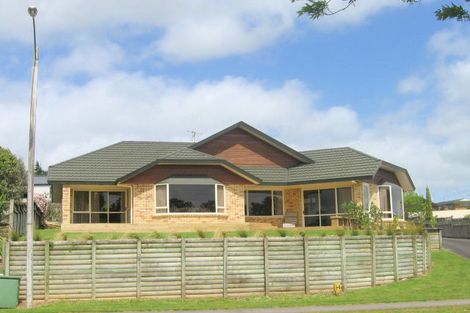 Photo of property in 28 Willow Grove, Morrinsville, 3300