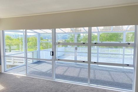 Photo of property in 216a Waddington Drive, Naenae, Lower Hutt, 5011