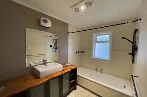 Photo of property in 208 Saint Vincent Street, Toi Toi, Nelson, 7010