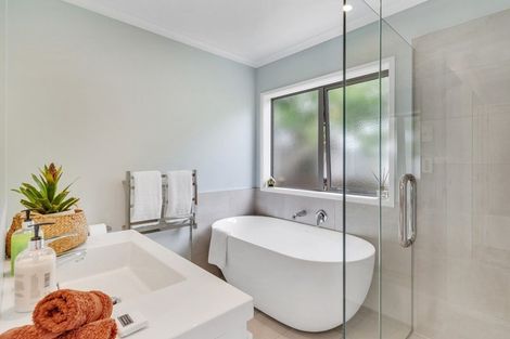 Photo of property in 6 Strasbourge Street, Martinborough, 5711