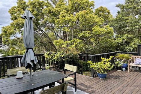 Photo of property in 46 Beach Haven Road, Beach Haven, Auckland, 0626