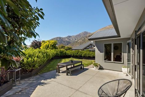 Photo of property in 4 Sylvan Street, Lake Hayes, Queenstown, 9304