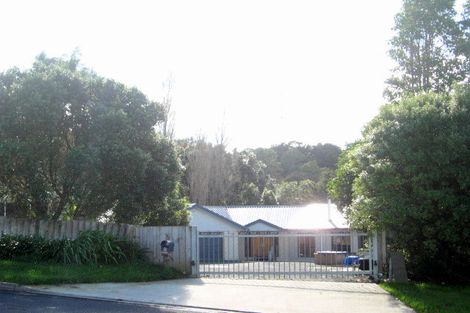 Photo of property in 32 Stratford Road, Manurewa, Auckland, 2105
