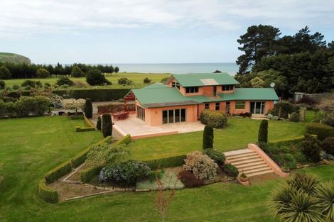 Photo of property in 192 Beach Road, Awamoa, Oamaru, 9495