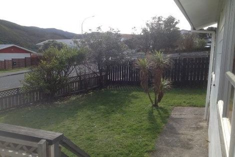 Photo of property in 14 Frobisher Street, Island Bay, Wellington, 6023