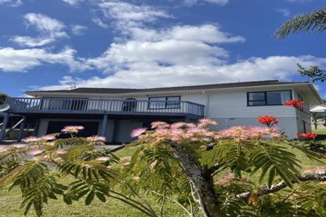 Photo of property in 11 Santiago Crescent, Unsworth Heights, Auckland, 0632