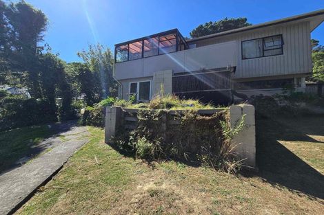 Photo of property in 132 Parkvale Road, Karori, Wellington, 6012