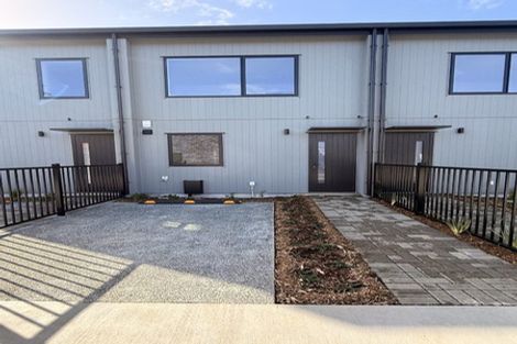 Photo of property in 2/1 Scott Road, Hobsonville, Auckland, 0616