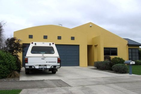 Photo of property in 75 Roberts Line, Kelvin Grove, Palmerston North, 4414