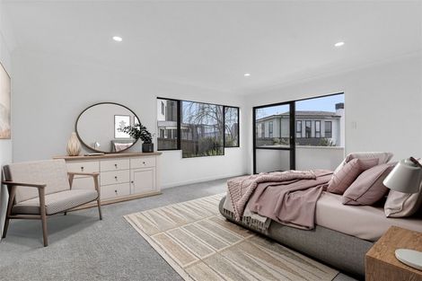 Photo of property in 48 Wiltshire Place, Somerville, Auckland, 2014