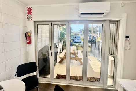 Photo of property in 18 Wilson Road South, Waihi Beach, 3611