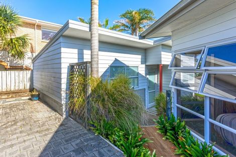 Photo of property in 2 Norfolk Place, Tairua, 3508