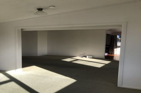 Photo of property in 19 Kingsley Street, St Andrews, Hamilton, 3200