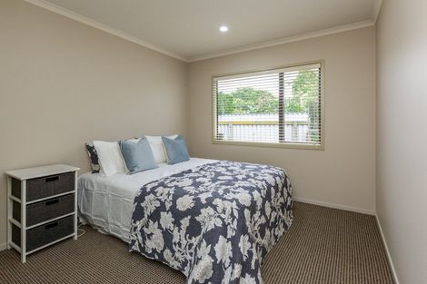 Photo of property in 323 Southland Place, Raureka, Hastings, 4120