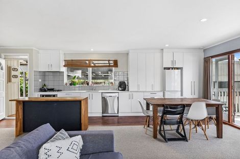 Photo of property in 83 Sunnyvale Road, Massey, Auckland, 0614
