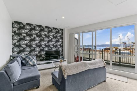 Photo of property in Stadium Garden Flats, 413/107 Thorndon Quay, Pipitea, Wellington, 6011